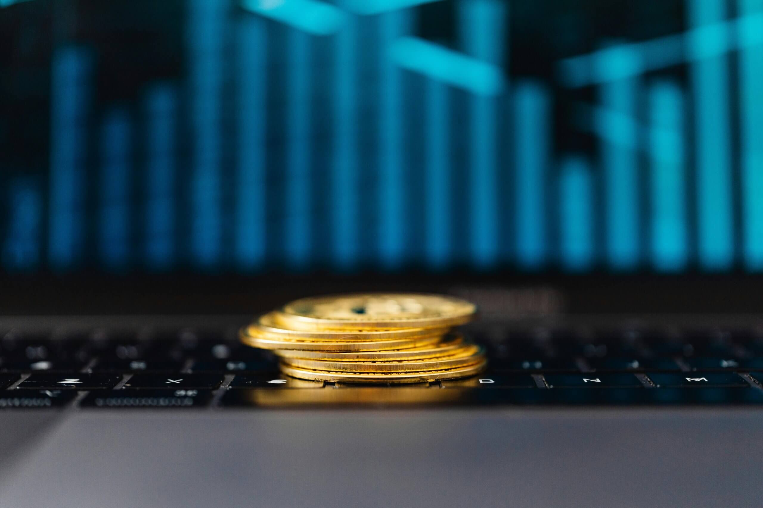 What’s behind the exponential rise of gold prices in Q1 2025? Should you also consider investing in silver?